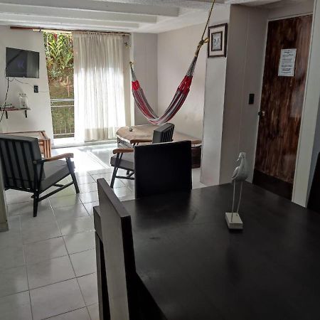 Apartamento 201 Amplio Y Comodo Medellin 90 Mts ภายนอก รูปภาพ